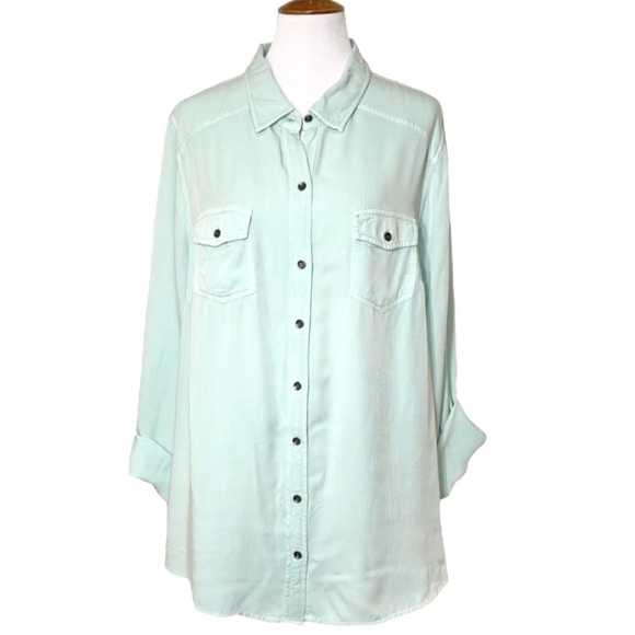 torrid Tops - NWT Torrid Mint Green Long Sleeve Buttondown